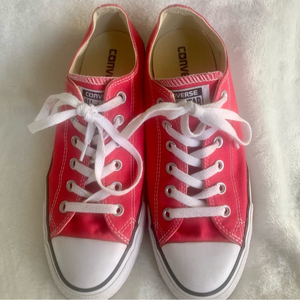 Converse Chuck Taylor All Star-Size 9 Women’s